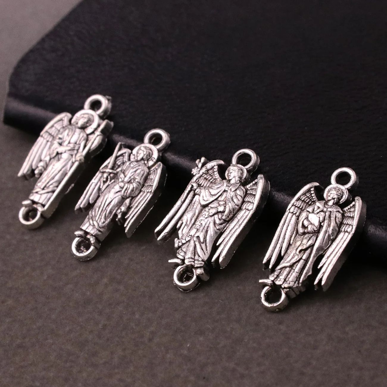 4 stuks De Aartsengel Medaille - Jewelry Making Michaels recensie en prijs
